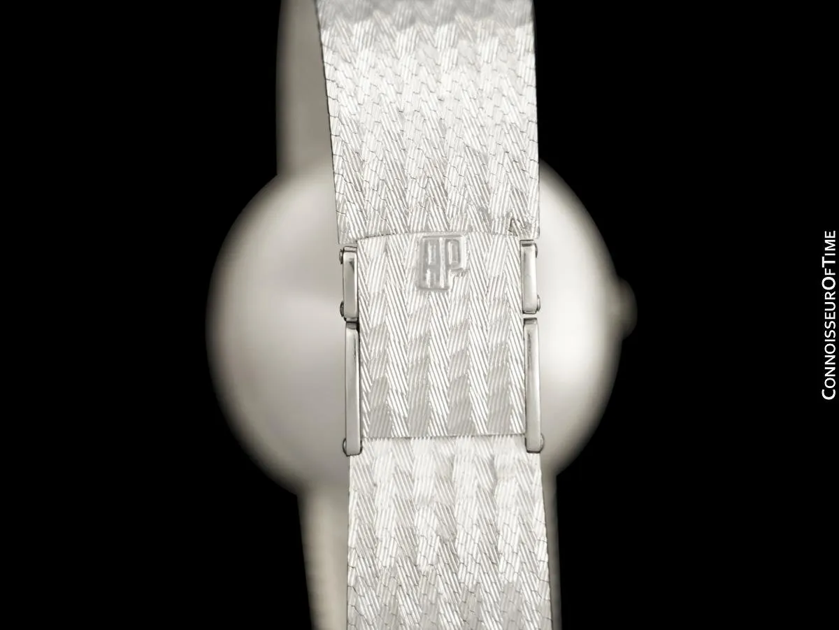 1974 Audemars Piguet Vintage Mens Thin Dress Bracelet Watch - 18K White Gold