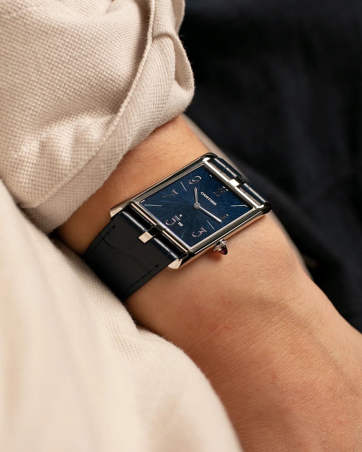 Cartier Tank Asymmetric/Asymetrique 5th Avenue New York Edition Platinum