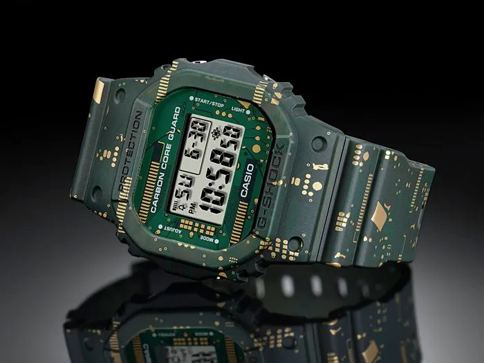 CASIO G-Shock Resin Band 200-meter water resistance #DWE-5600CC-3DR