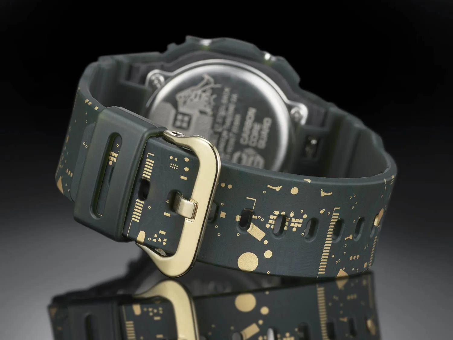 CASIO G-Shock Resin Band 200-meter water resistance #DWE-5600CC-3DR