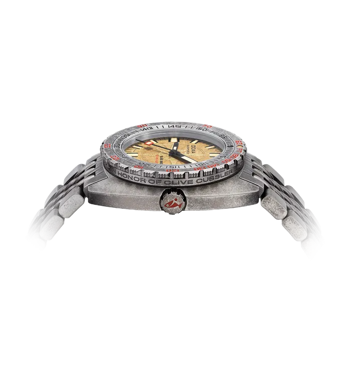 DOXA Sub 300T Clive Cussler Aged Stainless Steel - 840.80.031.15
