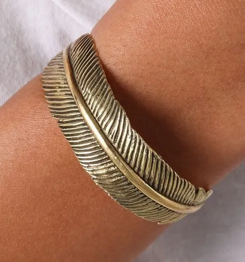Fashion New Design Vintage Exquisite Feather Cuff Bracelet For Women Trendy Jewelry Cool Bangles