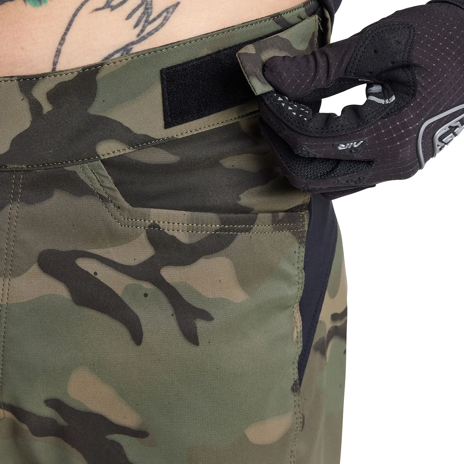 Flowline Short No Liner Spray Camo Army