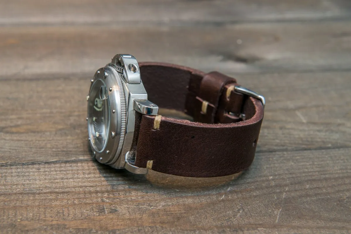 Italian bull leather watch strap 4 mm thick, Oily Brown Castagna, handmade in Finland -  16mm, 17 mm, 18mm, 19 mm, 20mm, 21mm, 22mm, 23 mm, 24mm, 25 mm, 26 mm.
