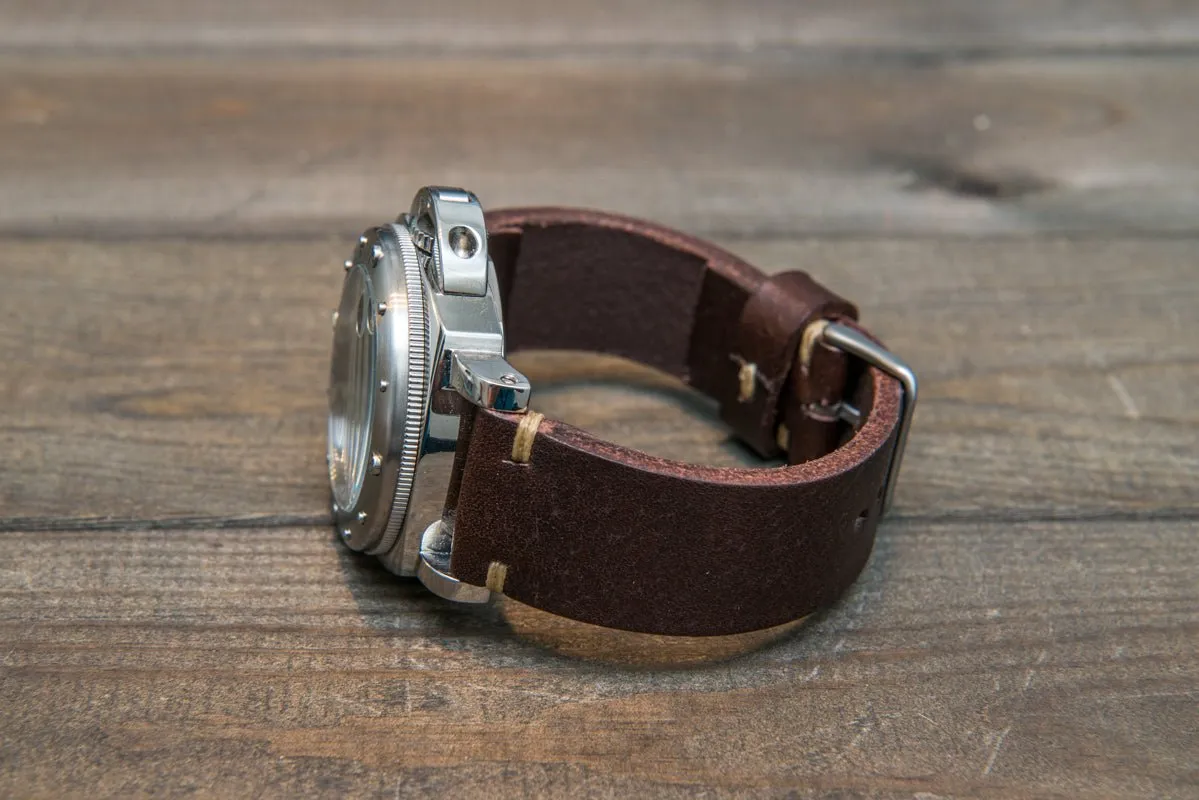Italian bull tapered leather watch strap 4 mm thick, Brown Castagna Oily, handmade in Finland -  16mm, 17 mm, 18mm, 19 mm, 20mm, 21mm, 22mm, 23 mm, 24mm, 25 mm, 26 mm.