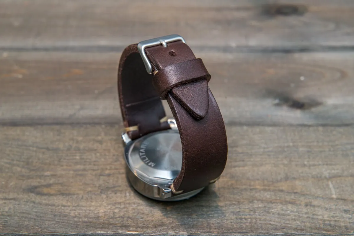 Italian bull tapered leather watch strap 4 mm thick, Brown Castagna Oily, handmade in Finland -  16mm, 17 mm, 18mm, 19 mm, 20mm, 21mm, 22mm, 23 mm, 24mm, 25 mm, 26 mm.