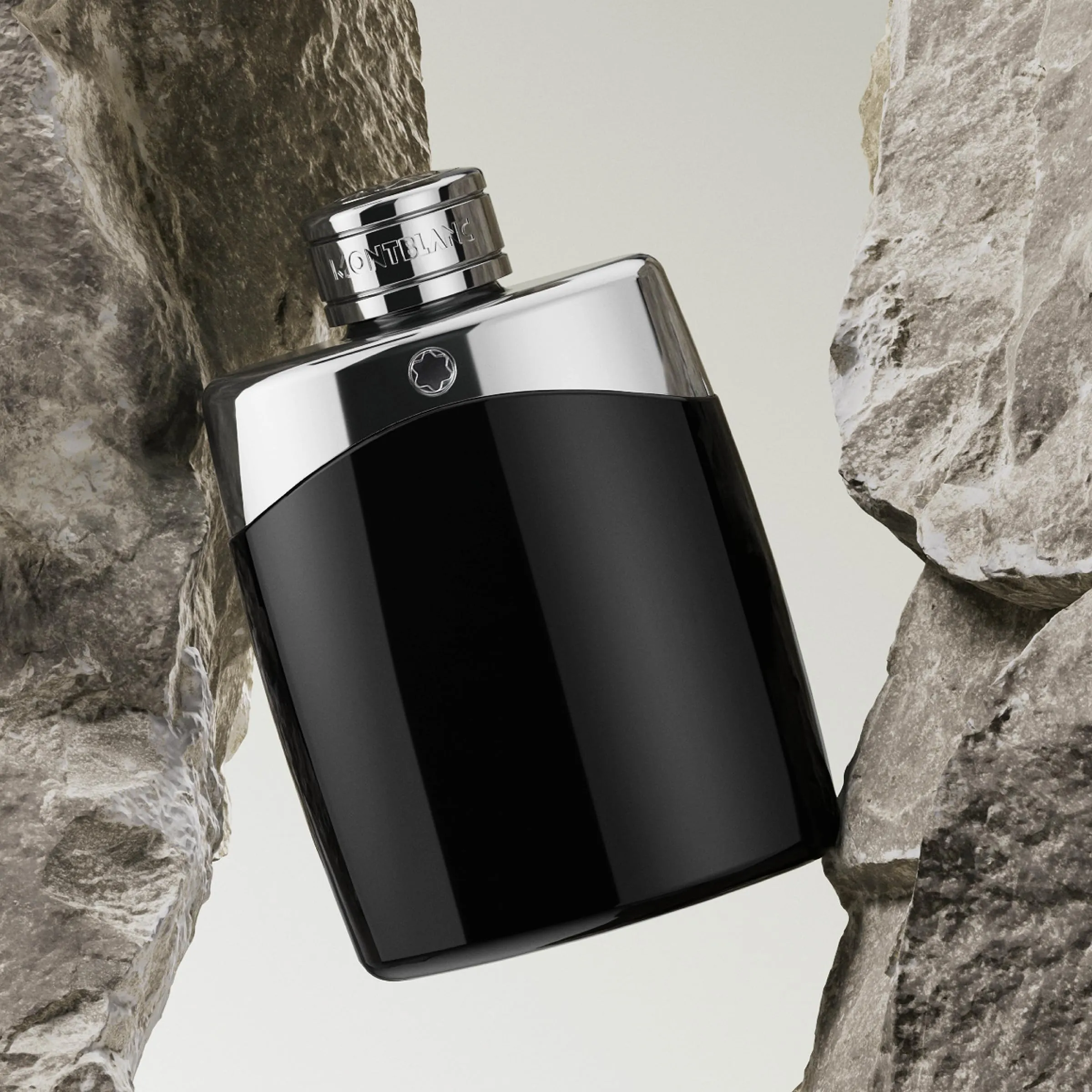 MONTBLANC Legend Eau de Toilette - Long Lasting Fragrance with notes of Bergamot, Jasmine & Sandalwood - Fresh & Fougere - 3.3 fl. oz.