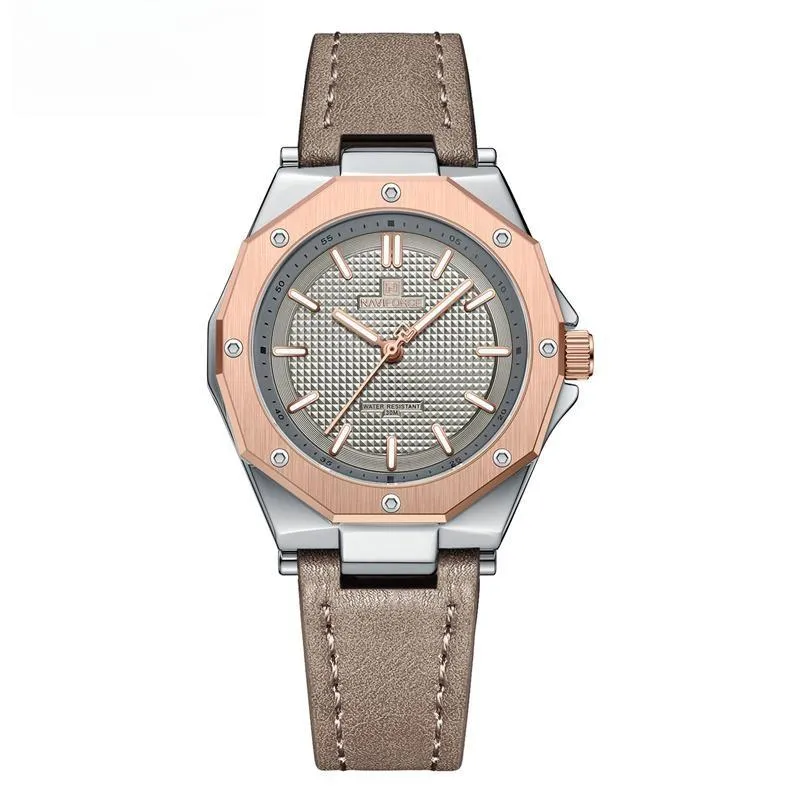 New Watch Women Fashion Casual Leather Belt Watches Simple Ladies' Quartz Clock