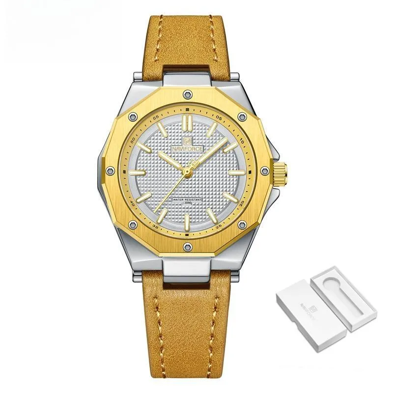 New Watch Women Fashion Casual Leather Belt Watches Simple Ladies' Quartz Clock