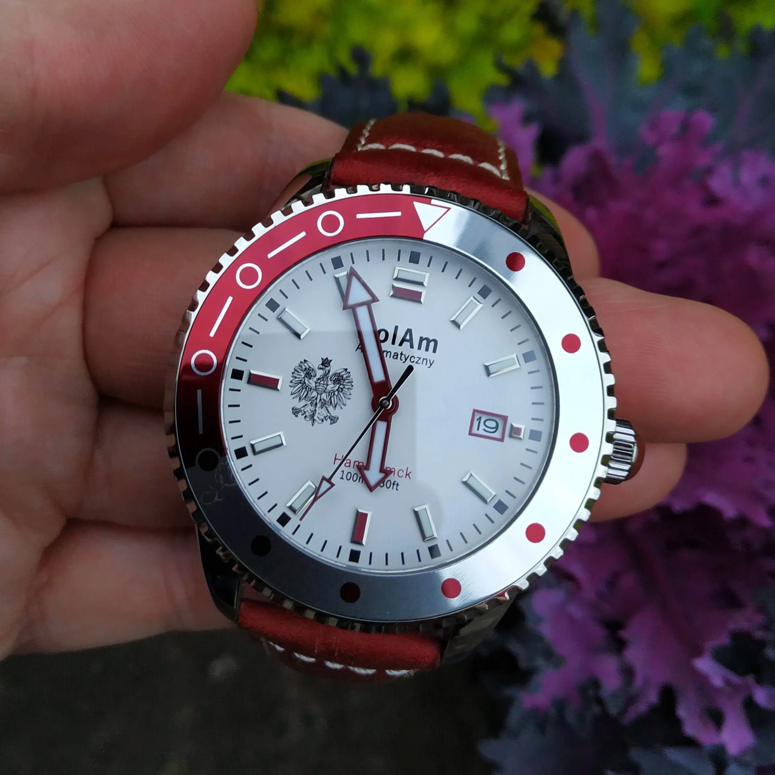 PolAm Hamtramck with shark mesh bracelet & premium Italian leather red straps