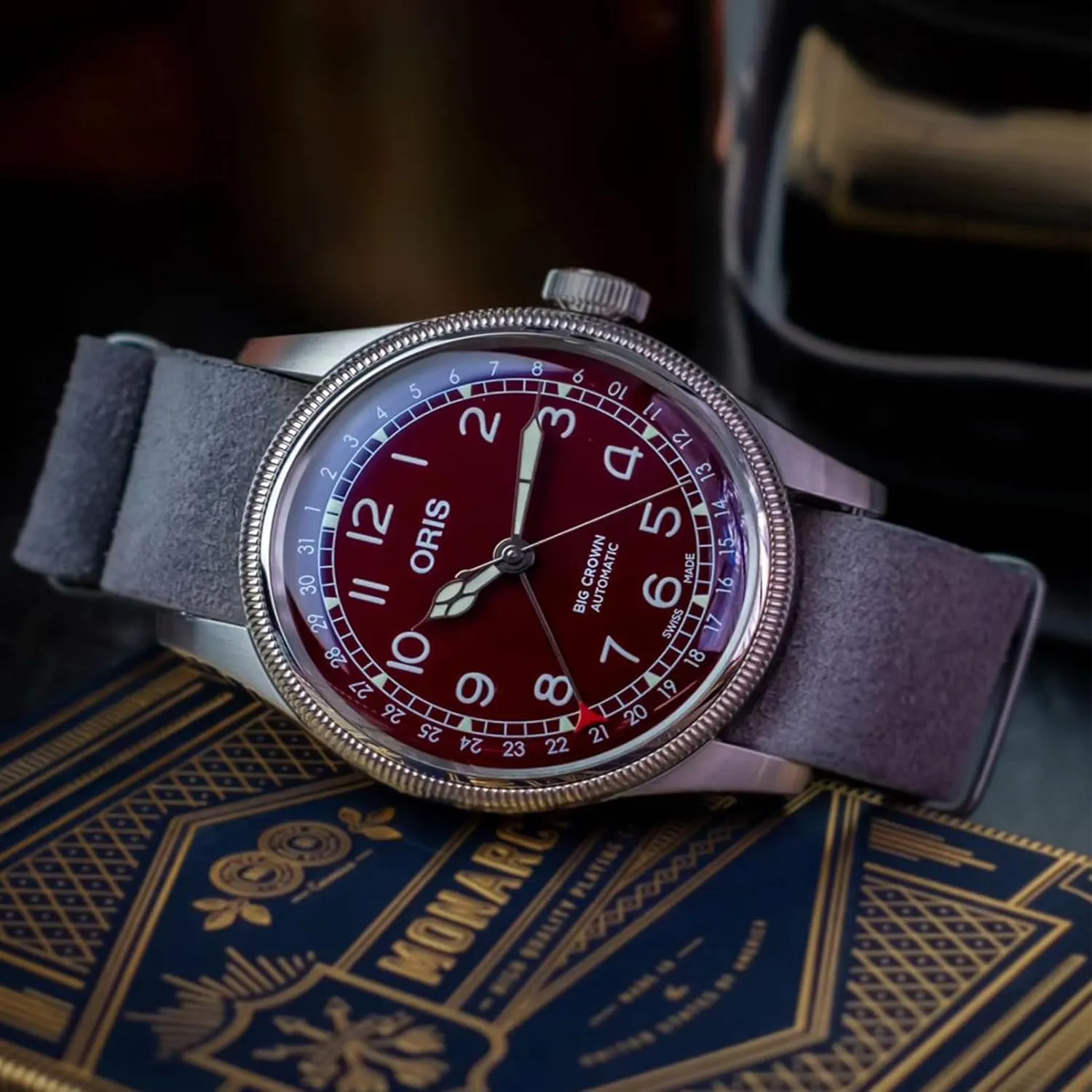 torbollo Suede Leather Watch Band, Style One-Piece Military Watch Strap Vintage Tone 18 20 22mm Replacement Wrap for Men Women