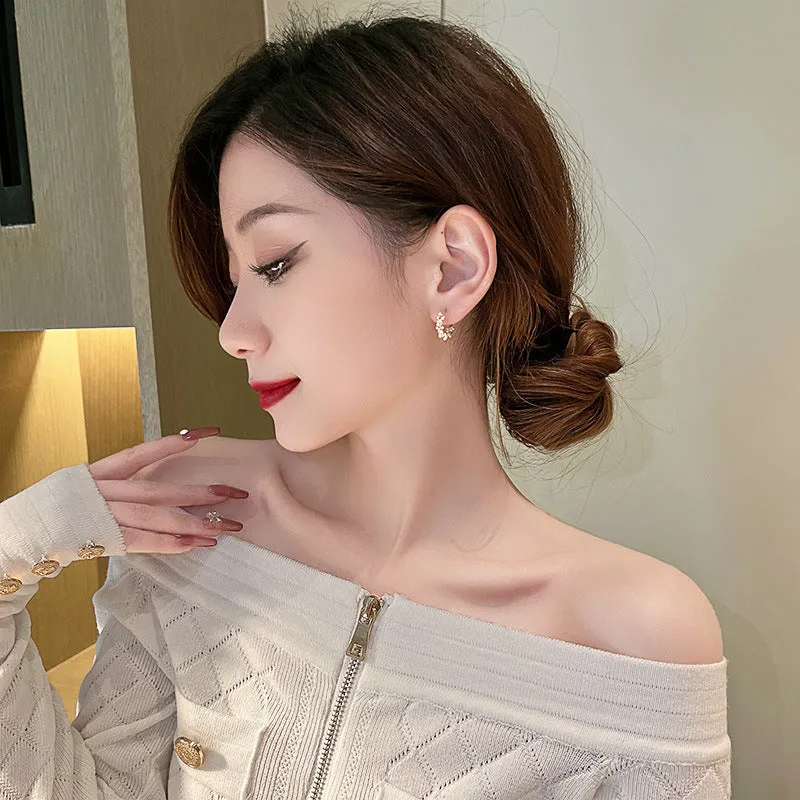 Women's Fashion Temperament Circle Pearl Earrings